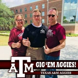 Meet your Posher, Leslie